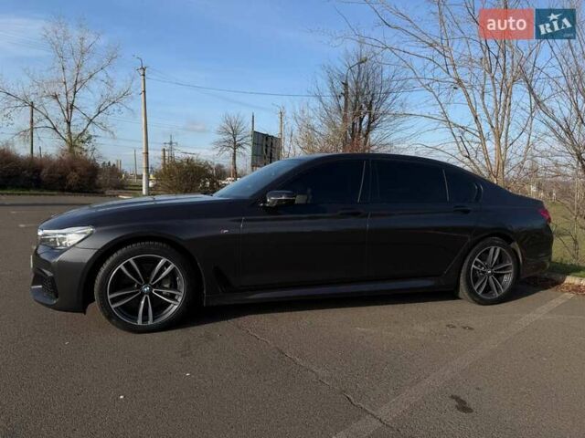 Серый БМВ 7 Серия, объемом двигателя 3 л и пробегом 92 тыс. км за 31000 $, фото 11 на Automoto.ua