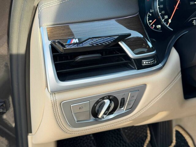 Серый БМВ 7 Серия, объемом двигателя 3 л и пробегом 92 тыс. км за 31000 $, фото 13 на Automoto.ua