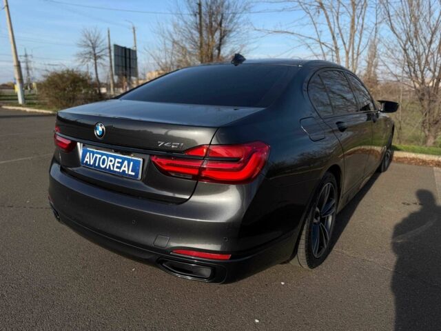 Серый БМВ 7 Серия, объемом двигателя 3 л и пробегом 92 тыс. км за 31000 $, фото 9 на Automoto.ua