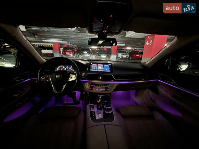 Серый БМВ 7 Серия, объемом двигателя 4.39 л и пробегом 103 тыс. км за 34900 $, фото 64 на Automoto.ua