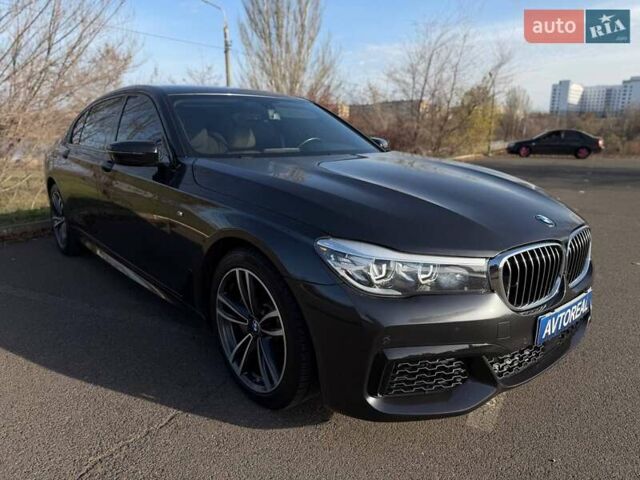 Серый БМВ 7 Серия, объемом двигателя 3 л и пробегом 92 тыс. км за 31000 $, фото 15 на Automoto.ua