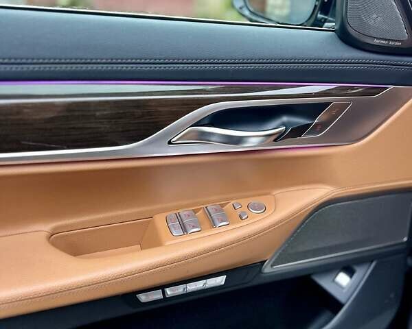 Серый БМВ 7 Серия, объемом двигателя 2 л и пробегом 89 тыс. км за 33990 $, фото 19 на Automoto.ua