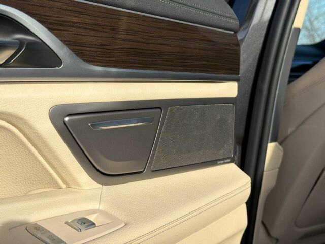 Серый БМВ 7 Серия, объемом двигателя 3 л и пробегом 92 тыс. км за 31000 $, фото 15 на Automoto.ua