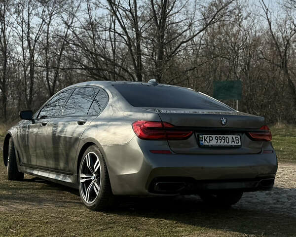 Серый БМВ 7 Серия, объемом двигателя 4.39 л и пробегом 130 тыс. км за 29500 $, фото 27 на Automoto.ua