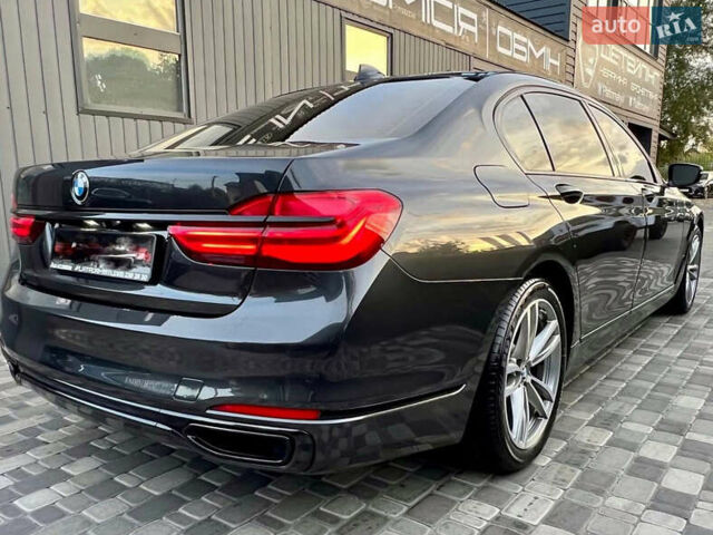 Сірий БМВ 7 Серія, об'ємом двигуна 2 л та пробігом 187 тис. км за 34000 $, фото 5 на Automoto.ua