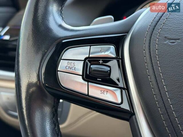 Серый БМВ 7 Серия, объемом двигателя 3 л и пробегом 92 тыс. км за 31000 $, фото 60 на Automoto.ua