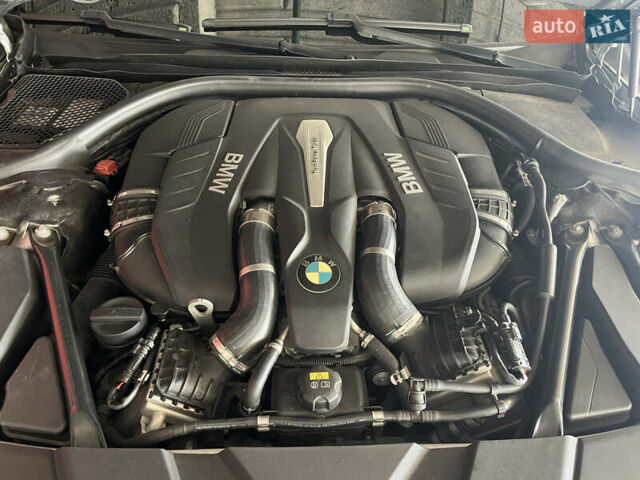 Серый БМВ 7 Серия, объемом двигателя 4.39 л и пробегом 103 тыс. км за 34900 $, фото 48 на Automoto.ua