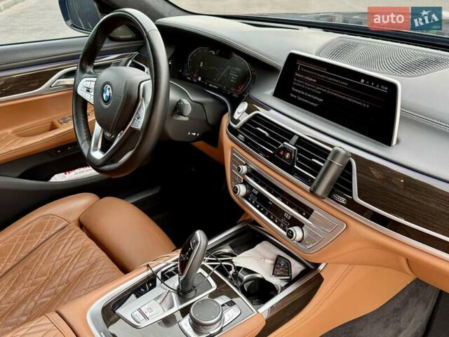 Серый БМВ 7 Серия, объемом двигателя 2.99 л и пробегом 127 тыс. км за 62500 $, фото 16 на Automoto.ua