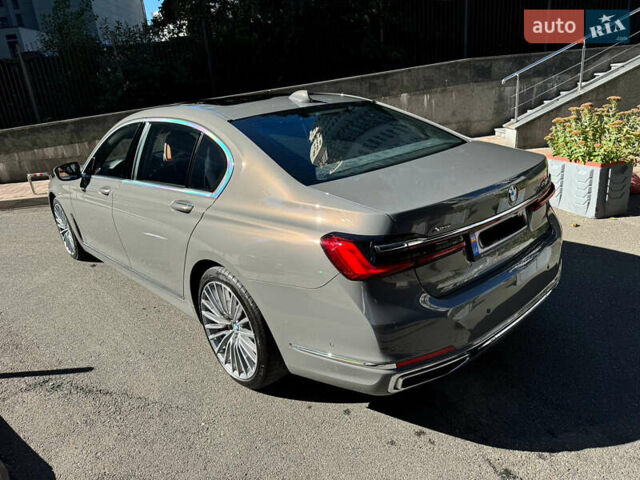 Серый БМВ 7 Серия, объемом двигателя 4.39 л и пробегом 120 тыс. км за 59000 $, фото 13 на Automoto.ua