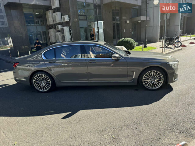 Серый БМВ 7 Серия, объемом двигателя 4.39 л и пробегом 120 тыс. км за 59000 $, фото 4 на Automoto.ua