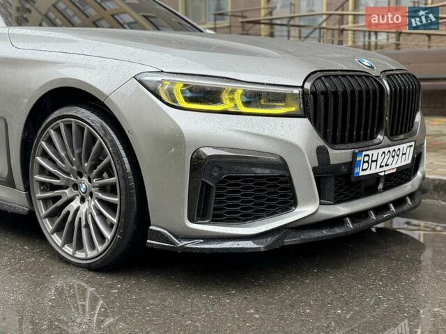 Серый БМВ 7 Серия, объемом двигателя 3 л и пробегом 94 тыс. км за 57000 $, фото 2 на Automoto.ua