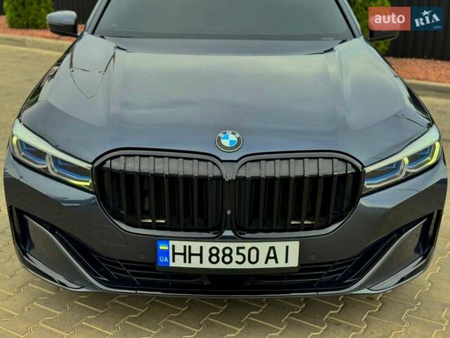 Серый БМВ 7 Серия, объемом двигателя 2.99 л и пробегом 127 тыс. км за 62500 $, фото 56 на Automoto.ua