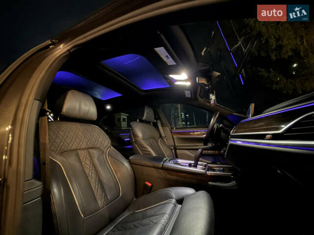 Сірий БМВ 7 Серія, об'ємом двигуна 4.39 л та пробігом 120 тис. км за 50000 $, фото 36 на Automoto.ua