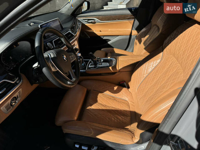 Серый БМВ 7 Серия, объемом двигателя 4.39 л и пробегом 120 тыс. км за 59000 $, фото 23 на Automoto.ua