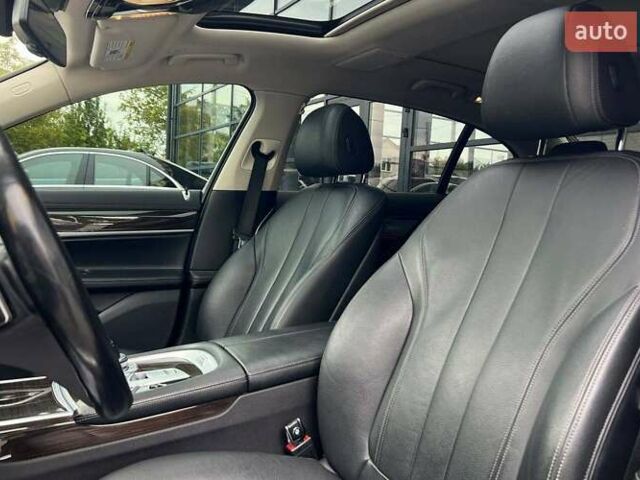 Серый БМВ 7 Серия, объемом двигателя 3 л и пробегом 141 тыс. км за 38990 $, фото 12 на Automoto.ua