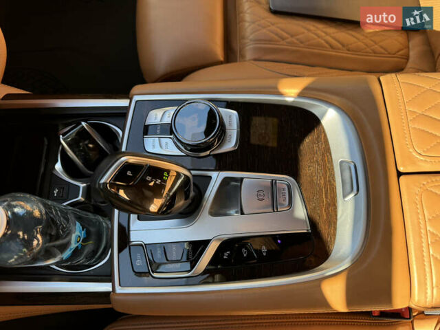 Серый БМВ 7 Серия, объемом двигателя 4.39 л и пробегом 120 тыс. км за 59000 $, фото 25 на Automoto.ua