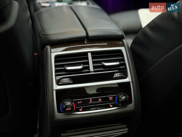Сірий БМВ 7 Серія, об'ємом двигуна 4.39 л та пробігом 120 тис. км за 50000 $, фото 16 на Automoto.ua