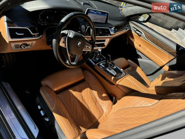 Серый БМВ 7 Серия, объемом двигателя 4.39 л и пробегом 120 тыс. км за 59000 $, фото 16 на Automoto.ua