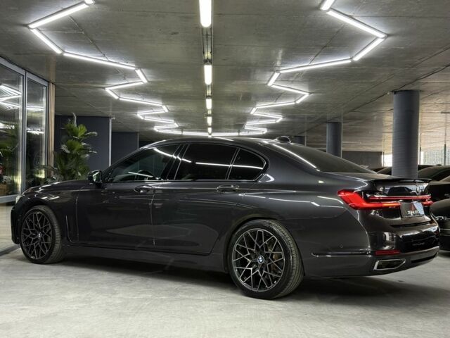 Серый БМВ 7 Серия, объемом двигателя 3 л и пробегом 115 тыс. км за 61500 $, фото 14 на Automoto.ua