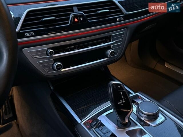 Сірий БМВ 7 Серія, об'ємом двигуна 3 л та пробігом 74 тис. км за 36000 $, фото 15 на Automoto.ua
