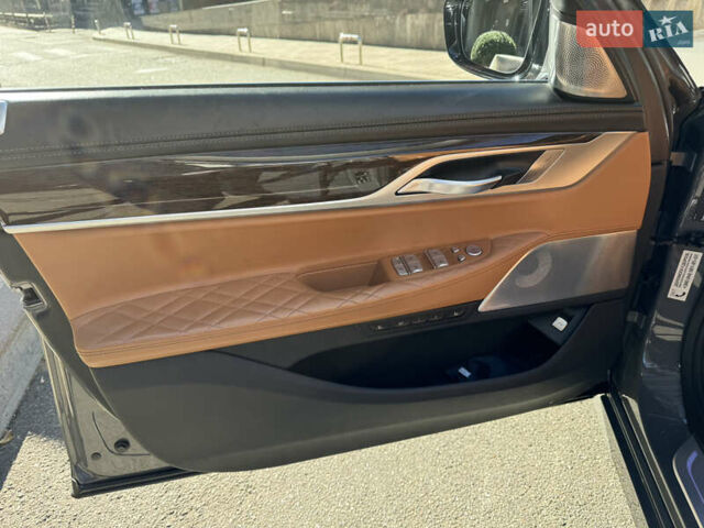 Серый БМВ 7 Серия, объемом двигателя 4.39 л и пробегом 120 тыс. км за 59000 $, фото 17 на Automoto.ua