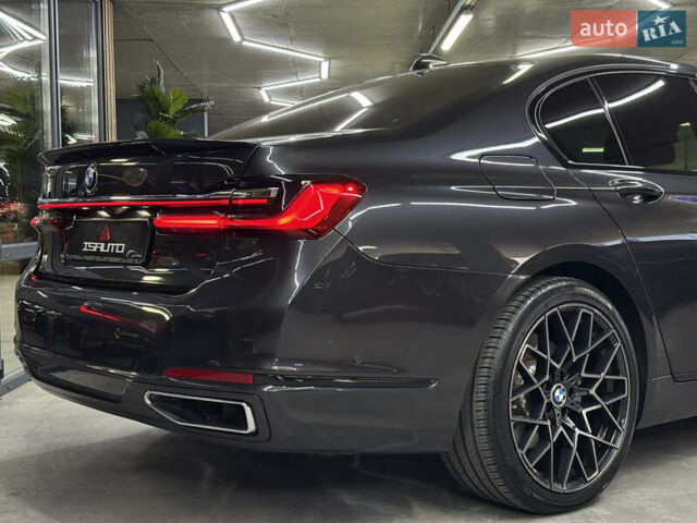 Серый БМВ 7 Серия, объемом двигателя 2.99 л и пробегом 115 тыс. км за 61500 $, фото 16 на Automoto.ua