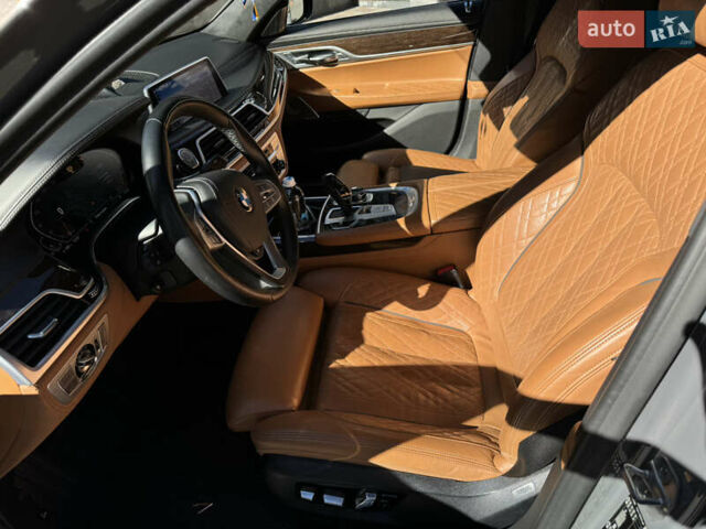 Серый БМВ 7 Серия, объемом двигателя 4.39 л и пробегом 120 тыс. км за 59000 $, фото 20 на Automoto.ua