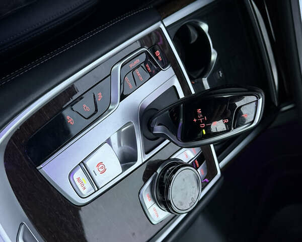 Сірий БМВ 7 Серія, об'ємом двигуна 4.39 л та пробігом 120 тис. км за 50000 $, фото 27 на Automoto.ua