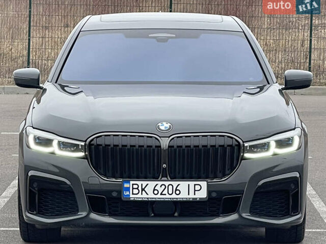 Сірий БМВ 7 Серія, об'ємом двигуна 3 л та пробігом 82 тис. км за 73650 $, фото 1 на Automoto.ua
