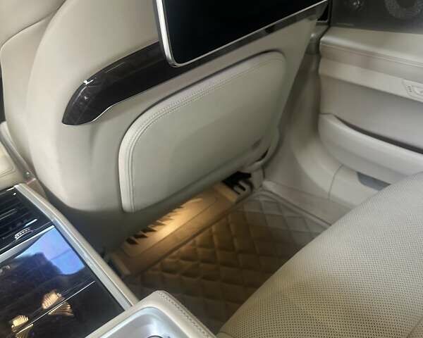 Сірий БМВ 7 Серія, об'ємом двигуна 3 л та пробігом 74 тис. км за 84400 $, фото 45 на Automoto.ua