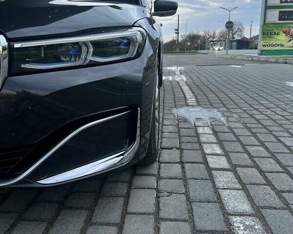 Сірий БМВ 7 Серія, об'ємом двигуна 3 л та пробігом 74 тис. км за 84400 $, фото 21 на Automoto.ua