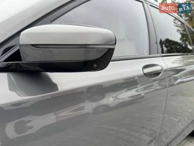 БМВ 7 Серия 2021 в Киеве на Automoto.ua Серый БМВ 7 Серия, объемом двигателя 2.99 л и пробегом 43 тыс. км за 105000 $, фото 12 на Automoto.ua