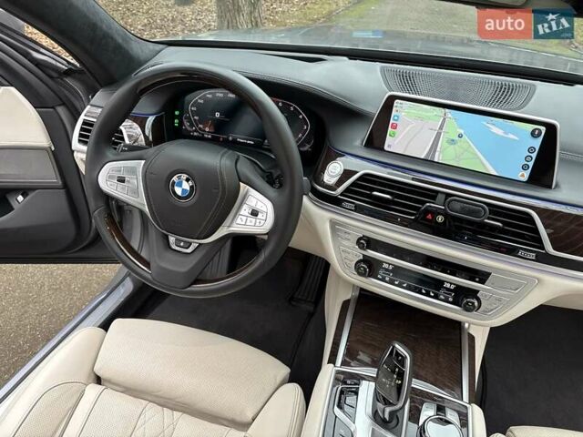 Серый БМВ 7 Серия, объемом двигателя 4.39 л и пробегом 35 тыс. км за 65500 $, фото 54 на Automoto.ua