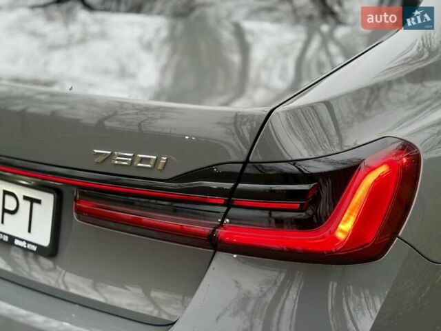 Серый БМВ 7 Серия, объемом двигателя 4.39 л и пробегом 35 тыс. км за 65500 $, фото 29 на Automoto.ua