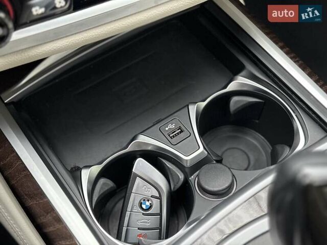 Серый БМВ 7 Серия, объемом двигателя 4.39 л и пробегом 35 тыс. км за 65500 $, фото 76 на Automoto.ua