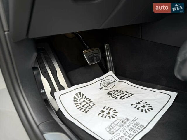 Сірий БМВ 7 Серія, об'ємом двигуна 4.4 л та пробігом 84 тис. км за 77000 $, фото 101 на Automoto.ua