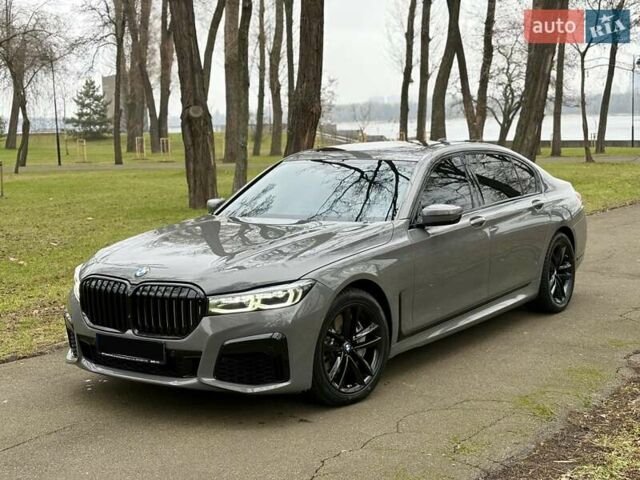 Серый БМВ 7 Серия, объемом двигателя 4.39 л и пробегом 35 тыс. км за 65500 $, фото 6 на Automoto.ua