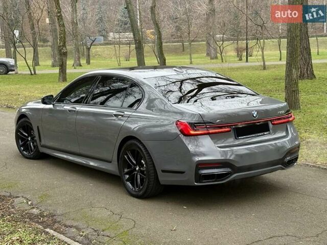 Серый БМВ 7 Серия, объемом двигателя 4.39 л и пробегом 35 тыс. км за 65500 $, фото 5 на Automoto.ua