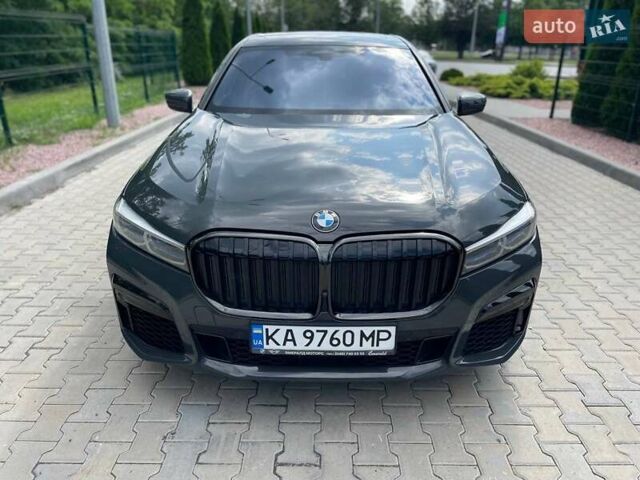 Серый БМВ 7 Серия, объемом двигателя 6.59 л и пробегом 85 тыс. км за 85000 $, фото 3 на Automoto.ua
