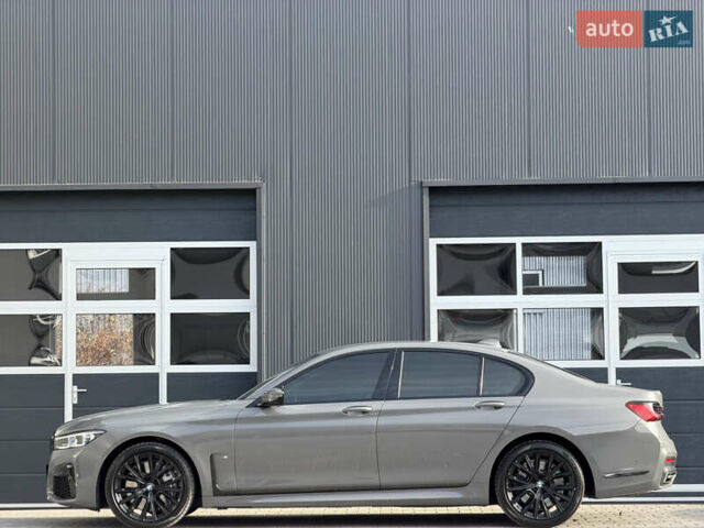 Сірий БМВ 7 Серія, об'ємом двигуна 4.4 л та пробігом 84 тис. км за 77000 $, фото 15 на Automoto.ua