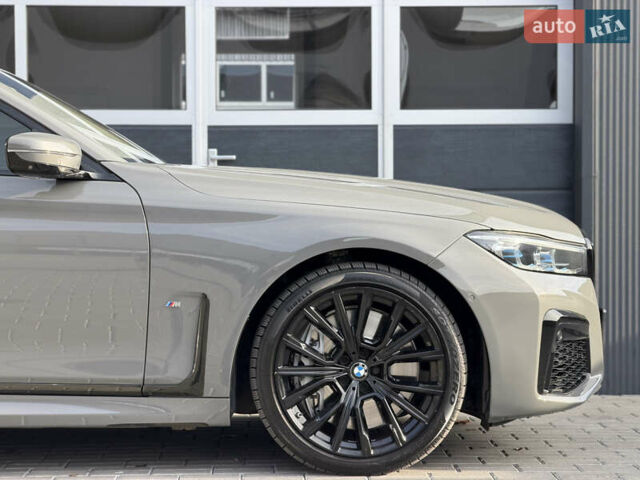 Сірий БМВ 7 Серія, об'ємом двигуна 4.4 л та пробігом 84 тис. км за 77000 $, фото 29 на Automoto.ua
