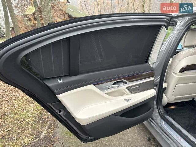 Серый БМВ 7 Серия, объемом двигателя 4.39 л и пробегом 35 тыс. км за 65500 $, фото 53 на Automoto.ua