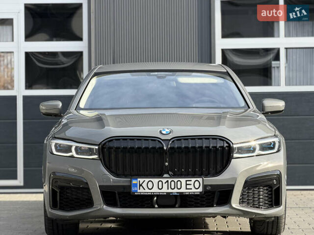 Сірий БМВ 7 Серія, об'ємом двигуна 4.4 л та пробігом 84 тис. км за 77000 $, фото 31 на Automoto.ua