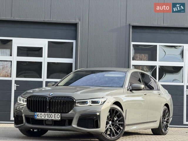 Сірий БМВ 7 Серія, об'ємом двигуна 4.4 л та пробігом 84 тис. км за 77777 $, фото 7 на Automoto.ua