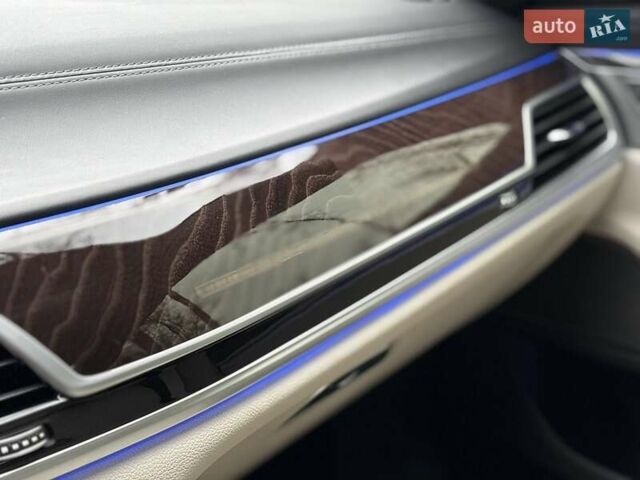 Серый БМВ 7 Серия, объемом двигателя 4.39 л и пробегом 35 тыс. км за 65500 $, фото 75 на Automoto.ua