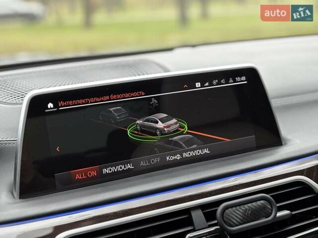 Серый БМВ 7 Серия, объемом двигателя 4.39 л и пробегом 35 тыс. км за 65500 $, фото 69 на Automoto.ua