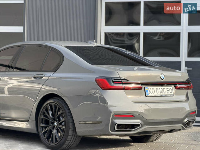 Сірий БМВ 7 Серія, об'ємом двигуна 4.4 л та пробігом 84 тис. км за 77777 $, фото 23 на Automoto.ua