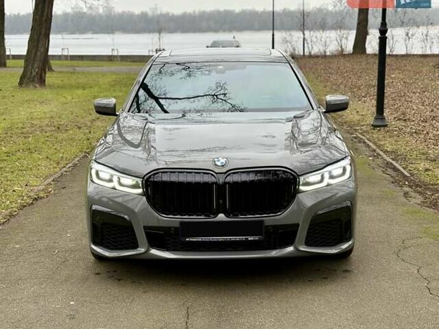 Серый БМВ 7 Серия, объемом двигателя 4.39 л и пробегом 35 тыс. км за 65500 $, фото 14 на Automoto.ua