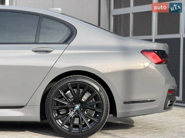 Сірий БМВ 7 Серія, об'ємом двигуна 4.4 л та пробігом 84 тис. км за 77777 $, фото 10 на Automoto.ua