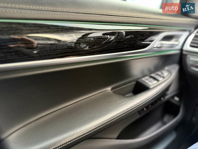Сірий БМВ 7 Серія, об'ємом двигуна 4.4 л та пробігом 84 тис. км за 77777 $, фото 59 на Automoto.ua